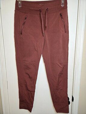 Athleta Trekkie North Jogger Garnet Size 6